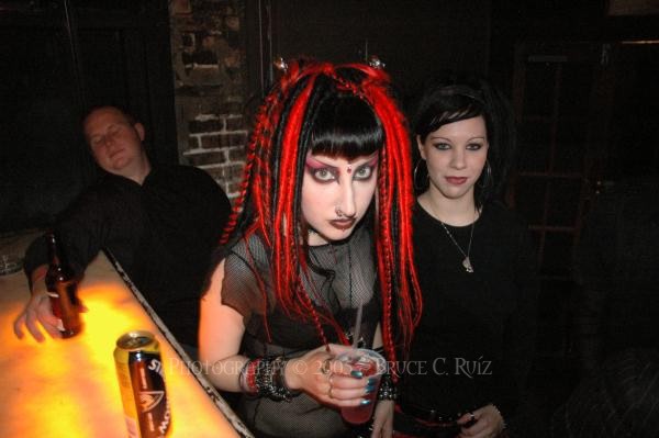 Club Necropolis 04-20-05 042