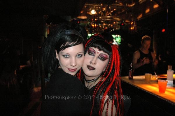 Club Necropolis 04-20-05 045