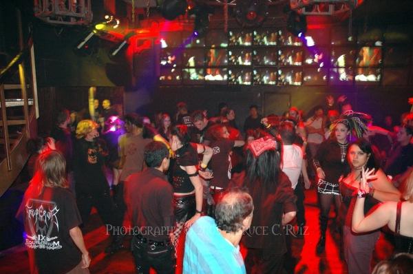 Club Necropolis 11-23-05 046