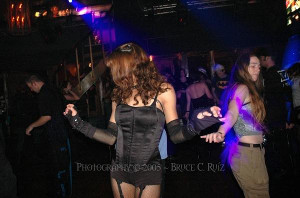 Club Necropolis 12-21-05 021