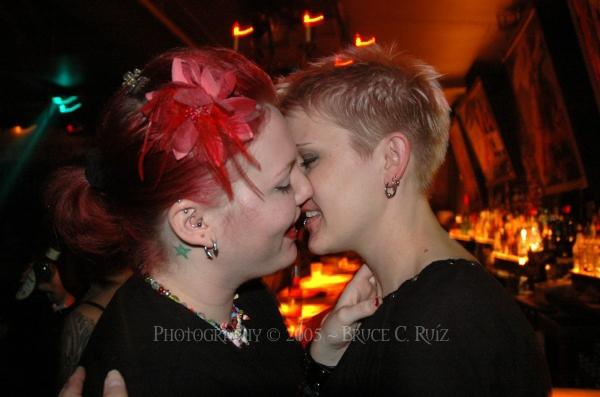 Club Necropolis 12-21-05 041
