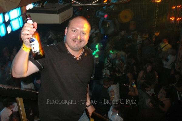 I-Bar Saturdays 11-12-05 040