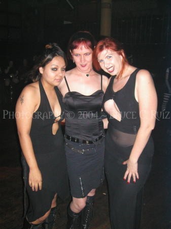 Club Necropolis 10-27-04 012