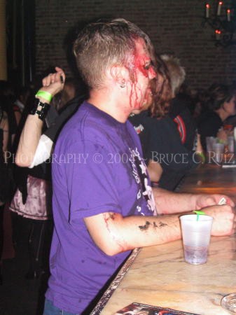 Club Necropolis 10-27-04 033