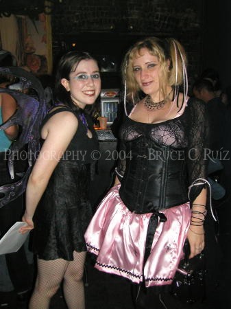 Club Necropolis 10-27-04 086